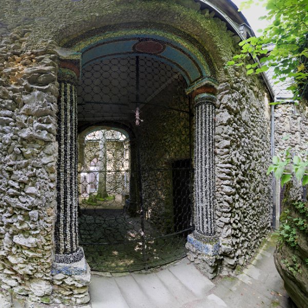 burgschloss (27).jpg - Kolor stitching | 14 pictures | Size: 13881 x 10694 | Lens: Standard | RMS: 3.81 | FOV: 175.02 x 134.83 ~ 5.12 | Projection: Spherical | Color: LDR |
